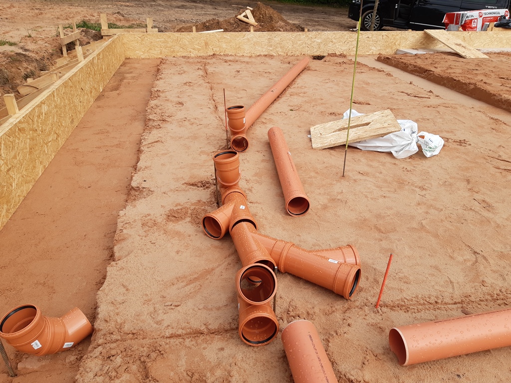 plātņveida pamatu izbūve