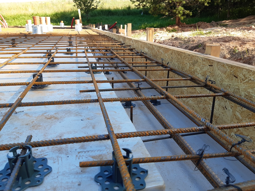 plātņveida pamatu izbūve